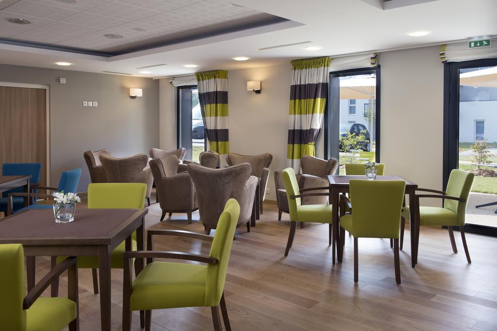 Domitys La Fleur De Lin Aparthotel Landerneau Exterior foto